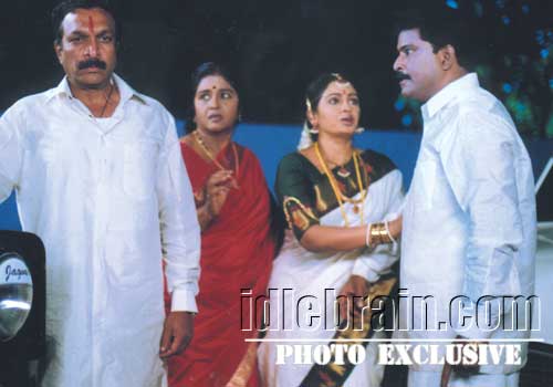 Simhadri - NT Rama Rao, Bhumika Chawla, Ankita